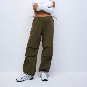 Pull & Bear Loose-fit Cargo Pants